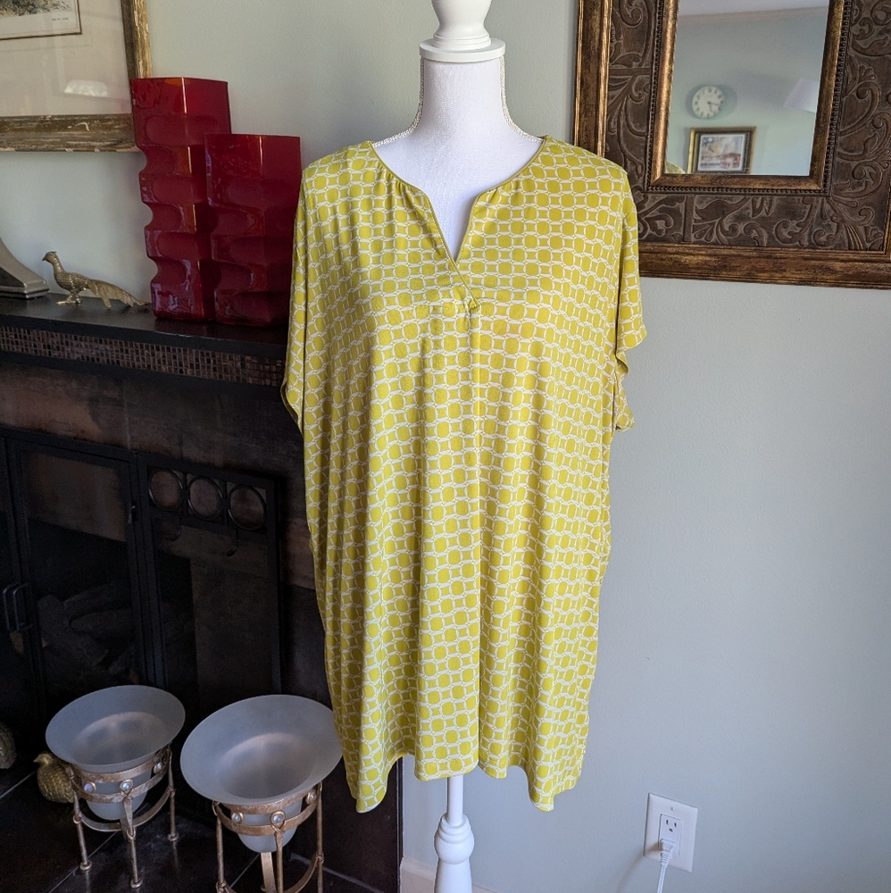 Susan Graver Wms 3X Chartreuse Printed Split VNeck Liquid Knit CapSleeve Top 91